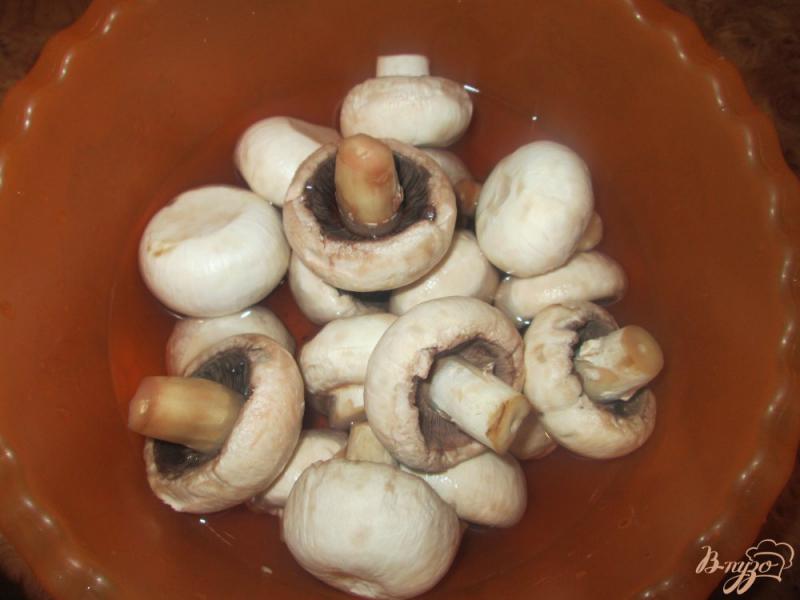 Фото приготовление рецепта: Тушеная картошка с грибами шаг №1