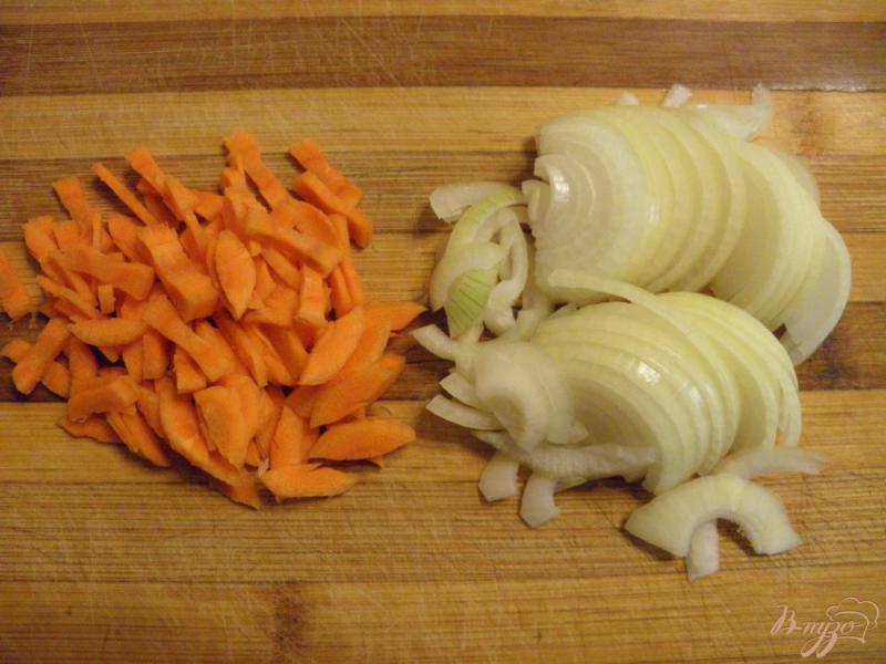Фото приготовление рецепта: Куриное филе в соусе шаг №2