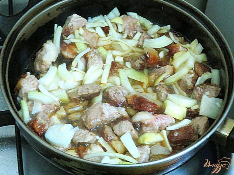 Фото приготовление рецепта: Свинина с загустителем соуса Ру шаг №5