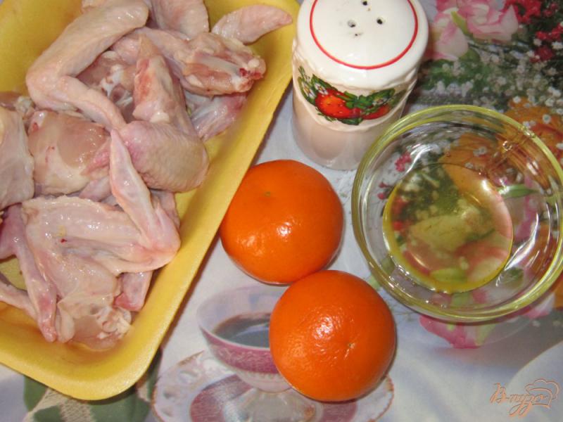 Фото приготовление рецепта: Куриные крылышки в мандариновом маринаде шаг №1