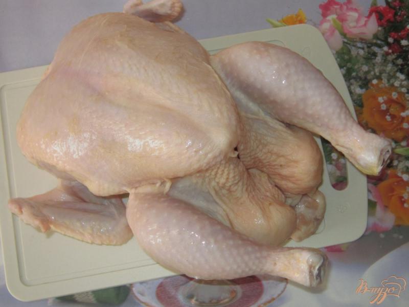 Фото приготовление рецепта: Курица запеченная в томатно-соевом соусе шаг №1
