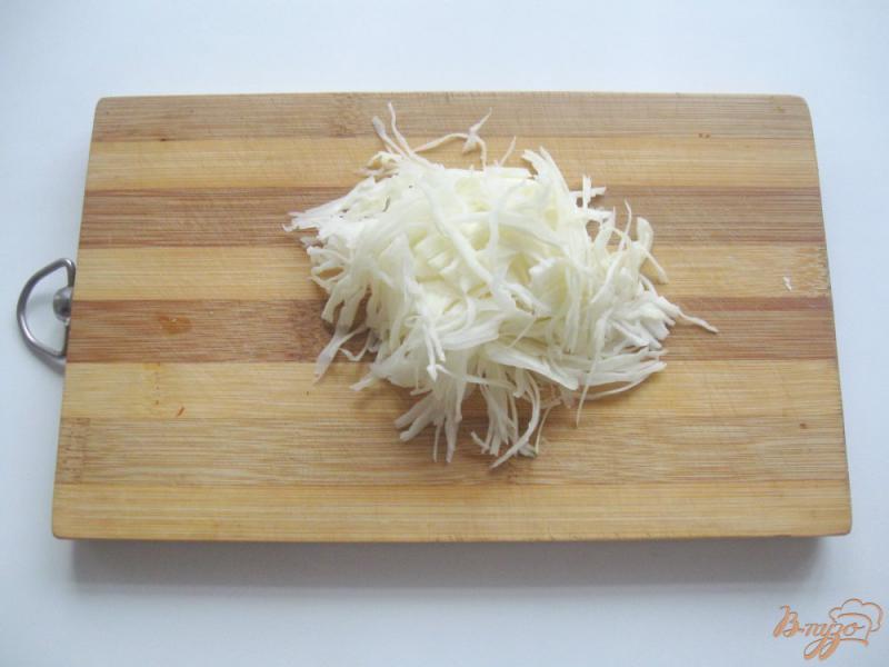Фото приготовление рецепта: Салат капустный микс с яблоками и мандаринами шаг №1