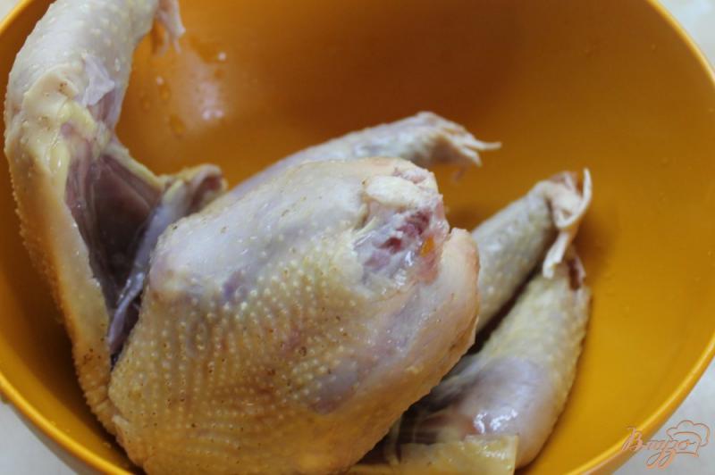 Фото приготовление рецепта: Запеченный цыпленок с розмарином и кукурузой шаг №1