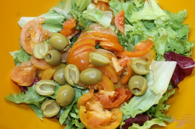 Фото приготовление рецепта: Овощной салат с жаренным беконом и горчичным соусом шаг №3