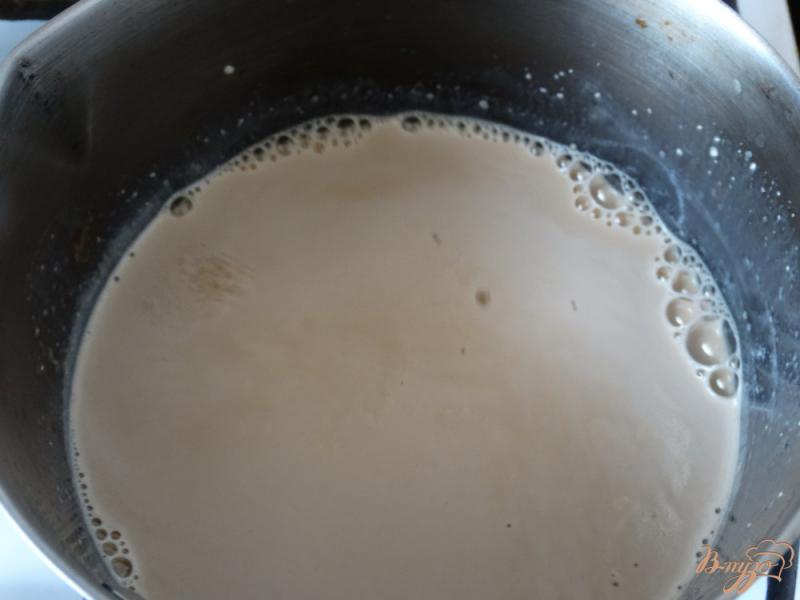 Фото приготовление рецепта: Десерт желейный Кофе с молоком шаг №2