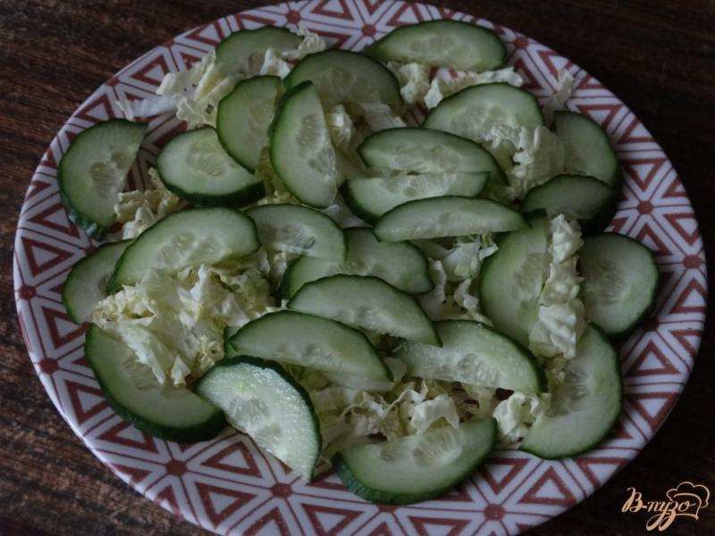 Фото приготовление рецепта: Овощной салат с фисташками и моцареллой шаг №2