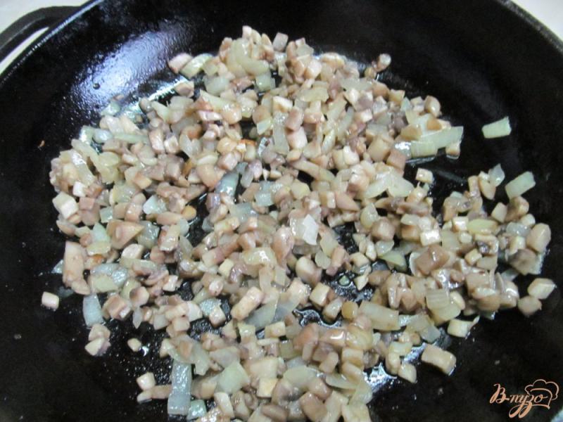 Фото приготовление рецепта: Гречневые блины с грибами шаг №3