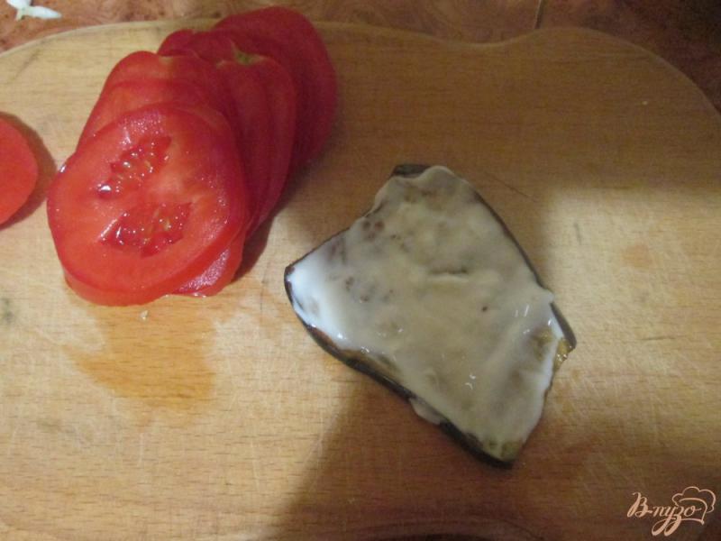 Фото приготовление рецепта: Закуска из баклажанов и помидоров шаг №4