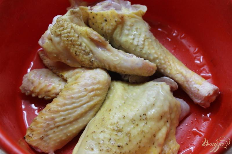 Фото приготовление рецепта: Жареная курица с соусом « Паприк » шаг №1