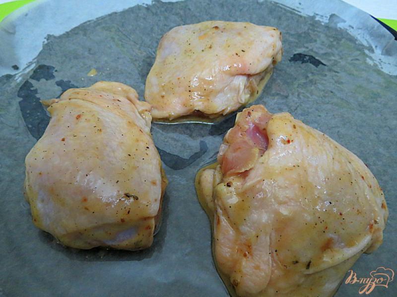 Фото приготовление рецепта: Бёдрышки в медово-горчичном соусе шаг №5
