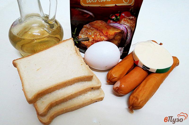 Фото приготовление рецепта: Сосиски в хлебе для тостов шаг №1