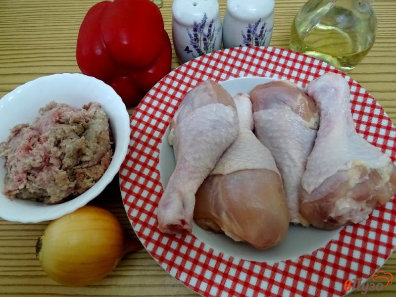 Фото приготовление рецепта: Куриные голени фаршированные. Колбаса. шаг №1