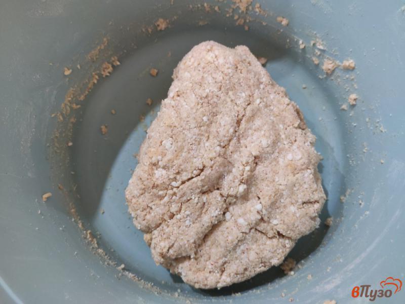 Фото приготовление рецепта: Соленое творожное печенье с кунжутом шаг №5