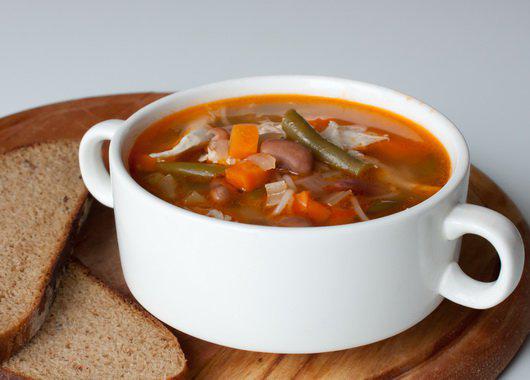 фото рецепта: Фасолевый суп с курицей