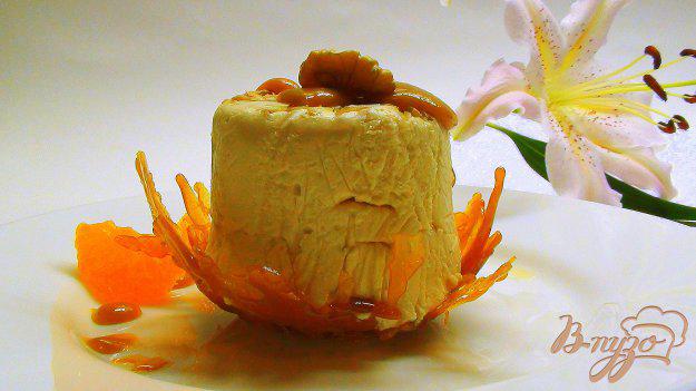 фото рецепта: Карамельное суфле с орешками и цитрусовыми «Обыкновенное чудо».