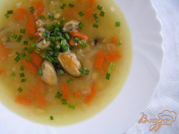 фото рецепта: Гороховый суп с мидиями и сельдереем