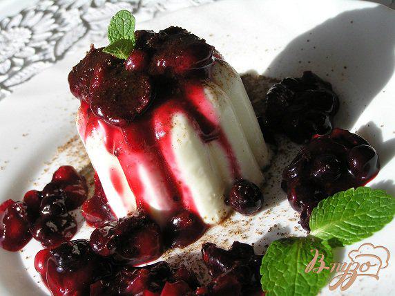 фото рецепта: Панна котта с ванильными ягодами