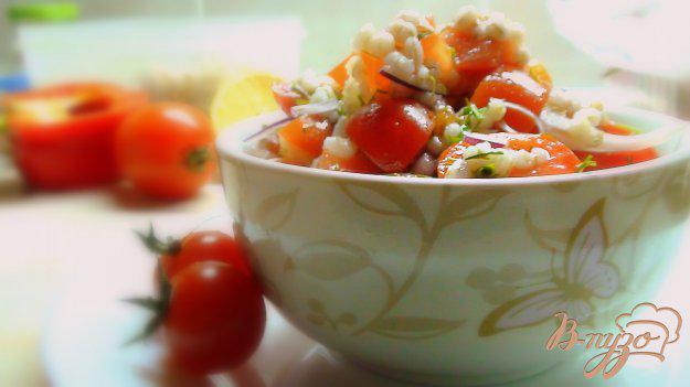 фото рецепта: Салат с перловкой и помидорами.