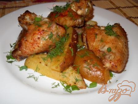 фото рецепта: Курица запеченая с картофелем в рукаве