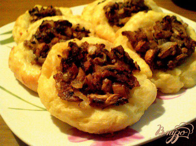 фото рецепта: Картофельные ватрушки с грибами