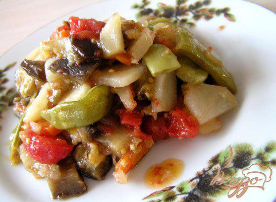 фото рецепта: Овощное рагу с баклажаном и зеленой фасолью
