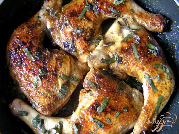 фото рецепта: Курица с паприкой и базиликом