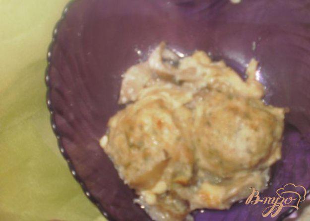 фото рецепта: Куриные фрикадельки в сливочно-грибном соусе