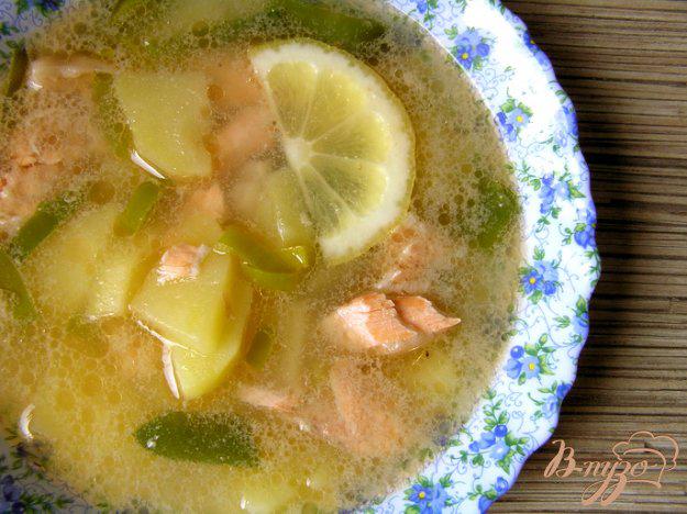 фото рецепта: Суп с форелью и лососем