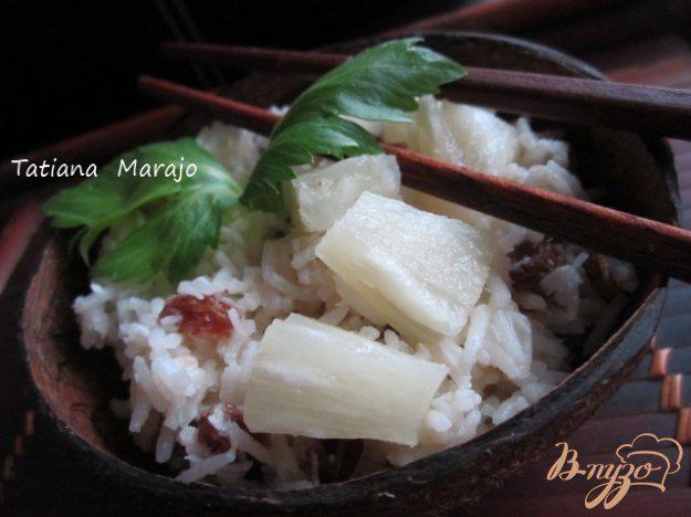 фото рецепта: Кокосовый рис с изюмом