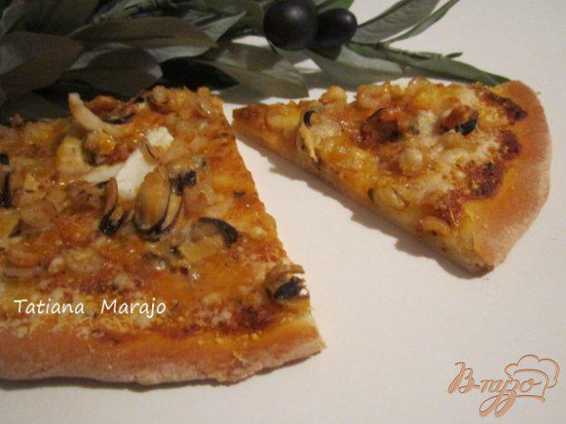фото рецепта: Домашняя пицца с морепродуктами