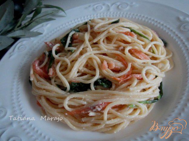 фото рецепта: Спагетти с копченой семгой