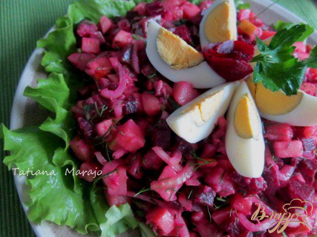 фото рецепта: Салат из свеклы с сельдью