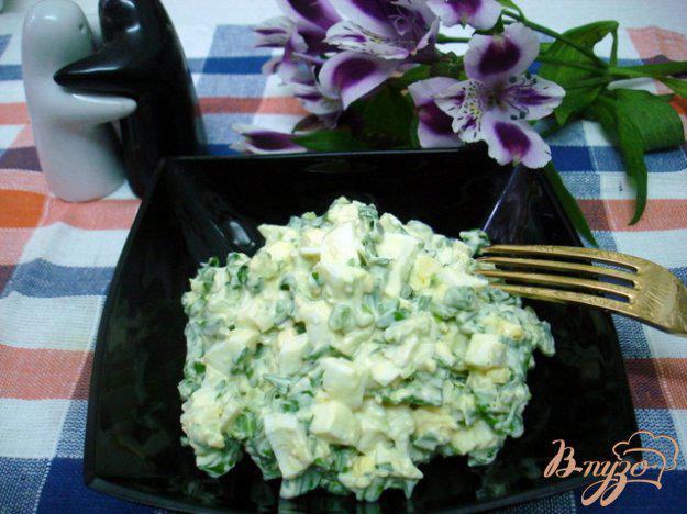 фото рецепта: Салат из черемши с яйцом