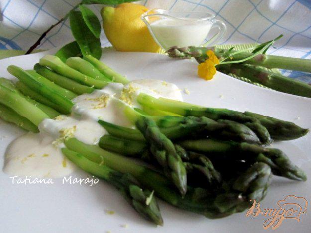 фото рецепта: Зеленая спаржа с лимонным соусом