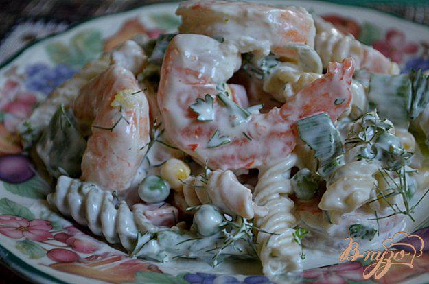 фото рецепта: Салат с пастой и креветками