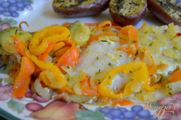 фото рецепта: Морской окунь с овощным ассорти