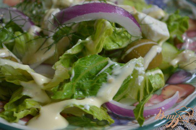 фото рецепта: Салат простой с сыром фета