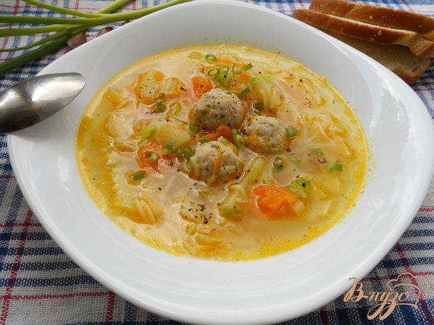 фото рецепта: Суп с вермишелью и фрикадельками