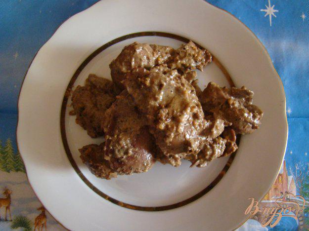 фото рецепта: Куриная печень с горчицой и сметаной
