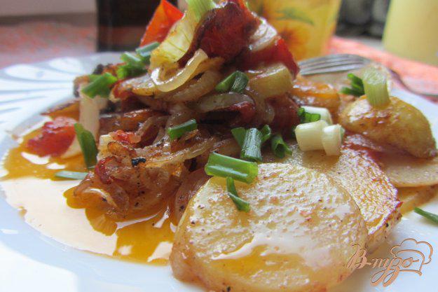 фото рецепта: Картофель молодой с помидорами