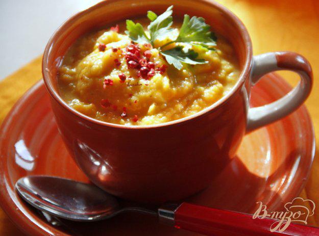 фото рецепта: Суп пюре из тыквы и красной чечевицы