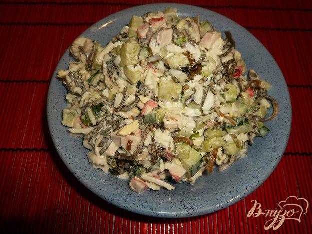 фото рецепта: Нежный салат с морской капустой