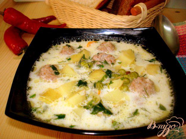 фото рецепта: Суп с фрикадельками и сырочками