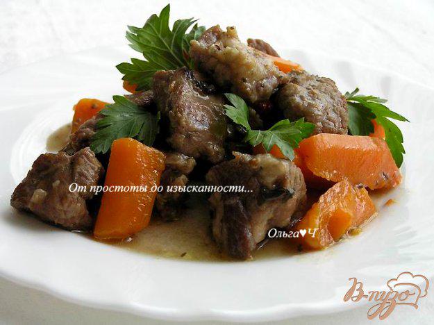 фото рецепта: Рагу из говядины с морковью и мятой (в мультиварке)