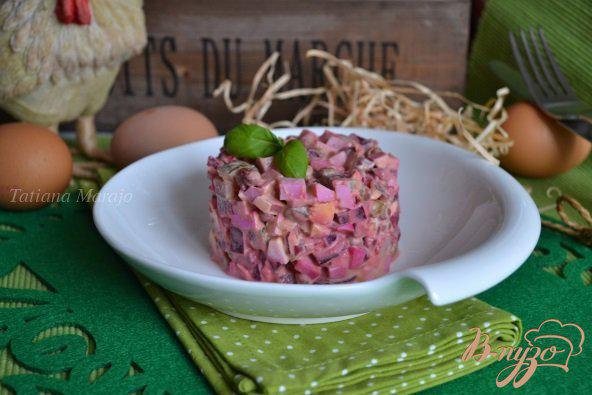 фото рецепта: Яичный салат со свеклой
