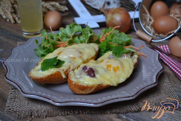 фото рецепта: Горячие бутерброды с утиными желудочками, яйцом и сыром