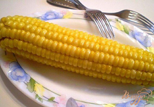 фото рецепта: Кукуруза с маслом и солью