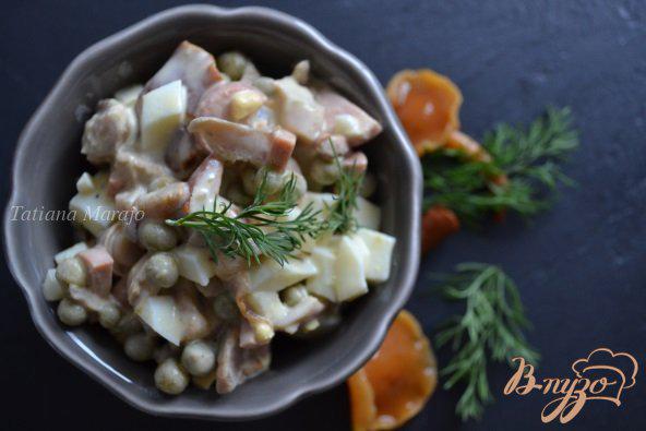 фото рецепта: Яичный салат с маринованными грибами