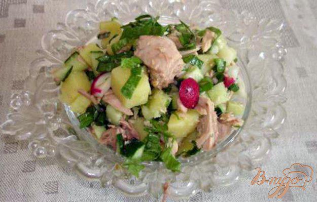 фото рецепта: Салат с тунцом и редисом