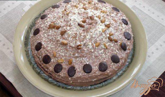 фото рецепта: Сметанный торт с кофейно-масленным кремом и арахисом